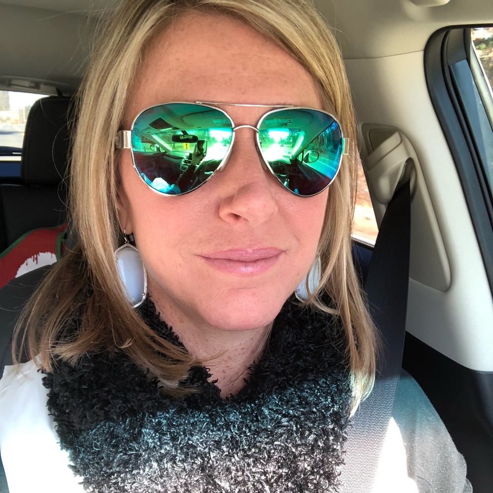 Meet your Posher, Missy